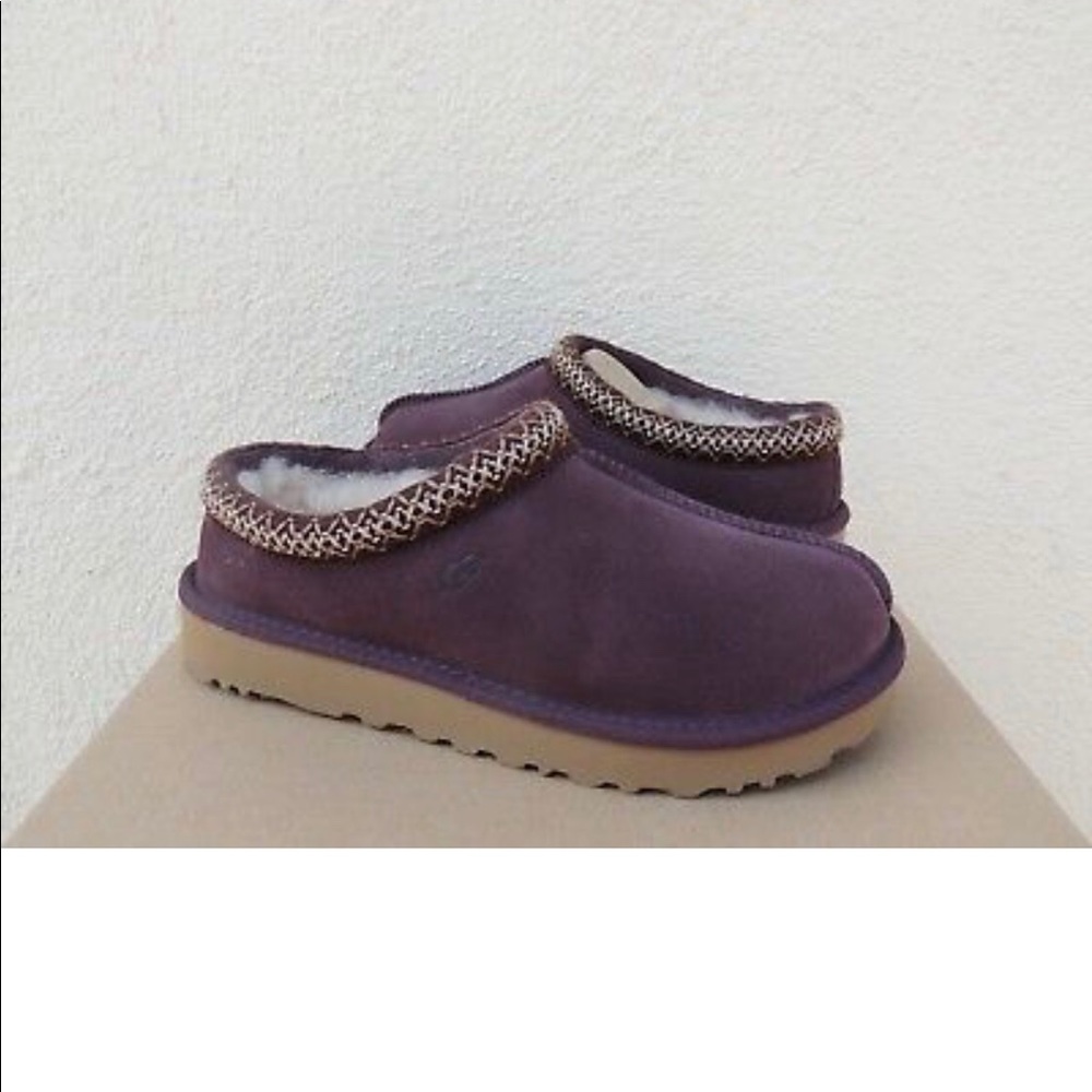 ugg slippers - tasman